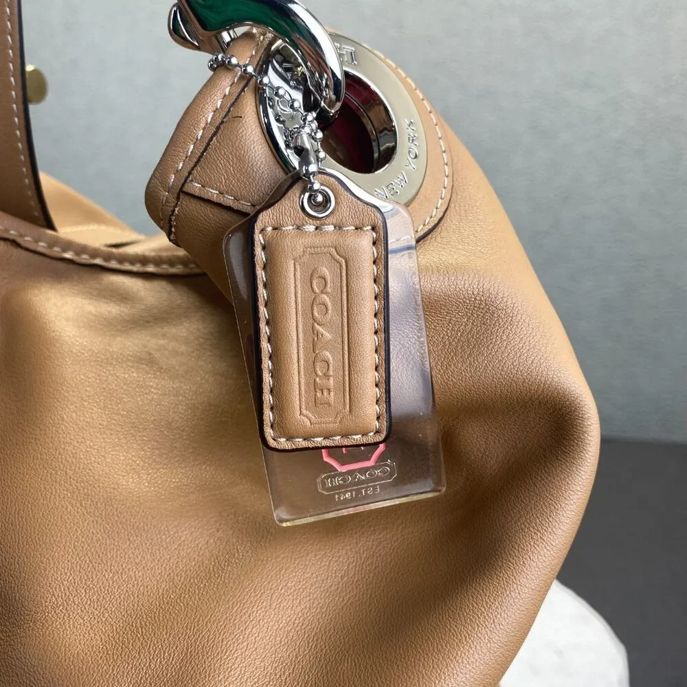 Authentic COACH 28915 Hadley Leather Duffle,Shoulder Bag - Picture 16 of 16